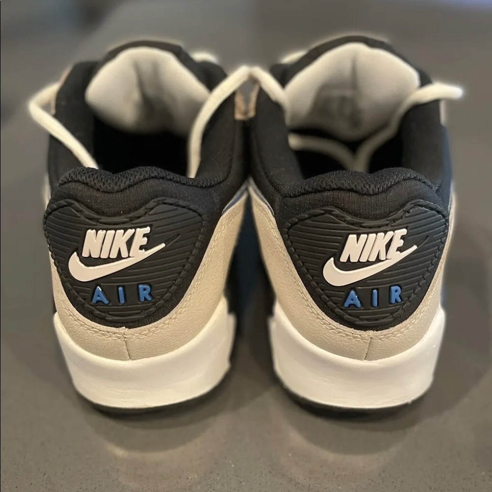 NIKE AIR MAX 90. TAN BLACK BLUE WHITE